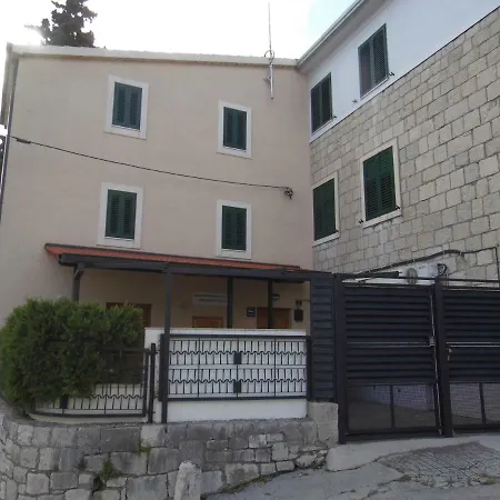 Apartments & Rooms Toni Split Exterior photo